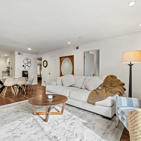 Elegant Hollywood Retreat - Spacious 2Br 2Ba Condo With Resort-Style Amenities Los Angeles Esterno foto