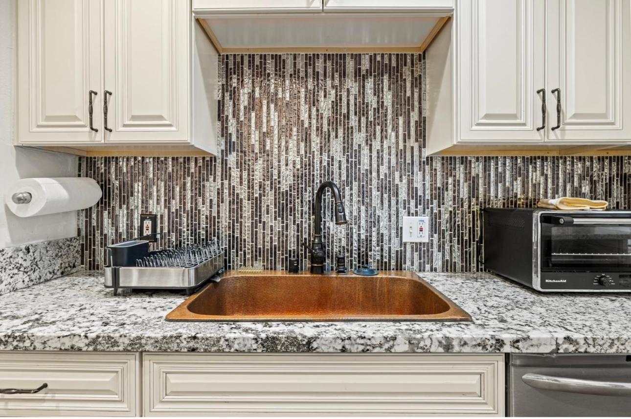 Elegant Hollywood Retreat - Spacious 2Br 2Ba Condo With Resort-Style Amenities Los Angeles Esterno foto